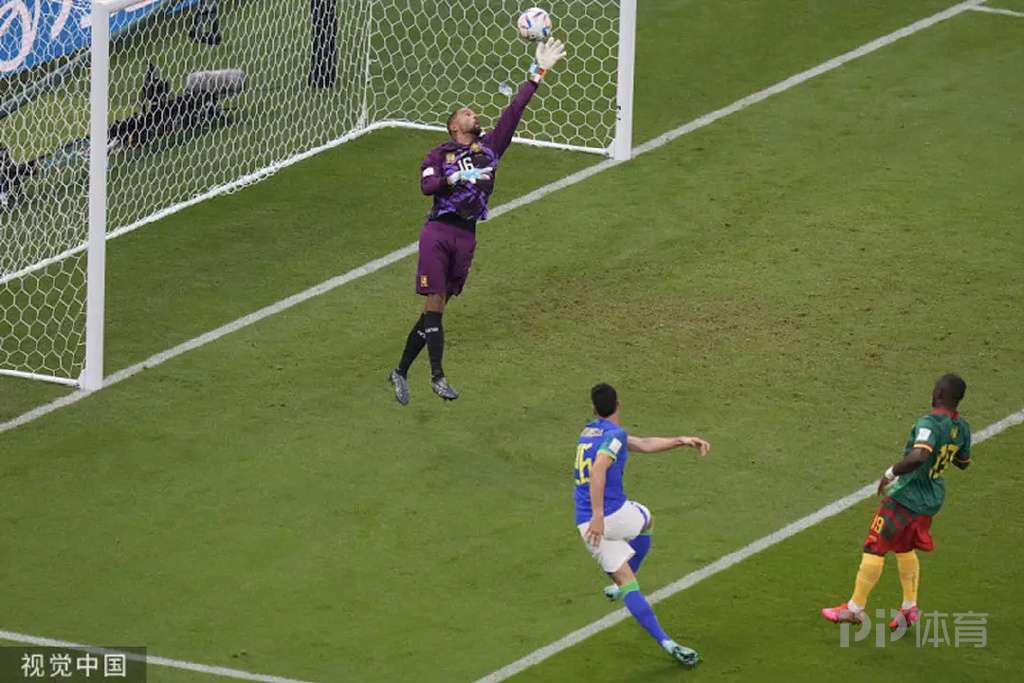 世界杯-巴西0-1喀麦隆仍头名出线 阿布巴卡尔头球绝杀 2 世界杯-巴西0-1喀麦隆仍头名出线 阿布巴卡尔头球绝杀
